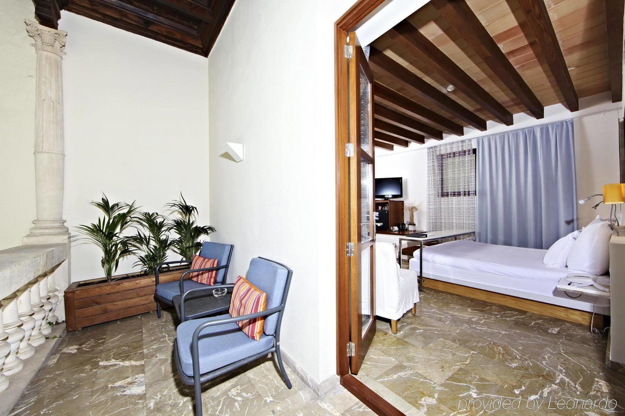 Petit Palace Hotel Tres Palma Zimmer foto